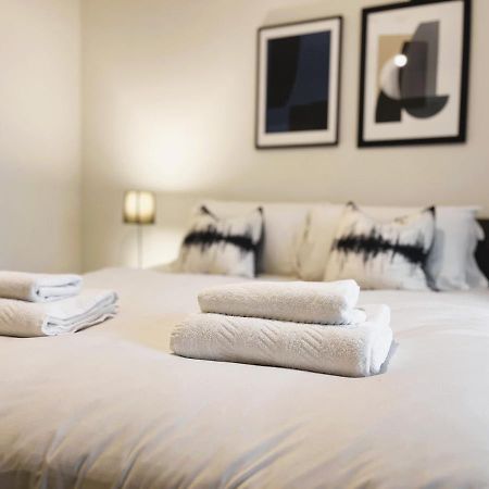 Brand New Modern 1 Bed Apartment Near Old Trafford Stadium マンチェスター エクステリア 写真