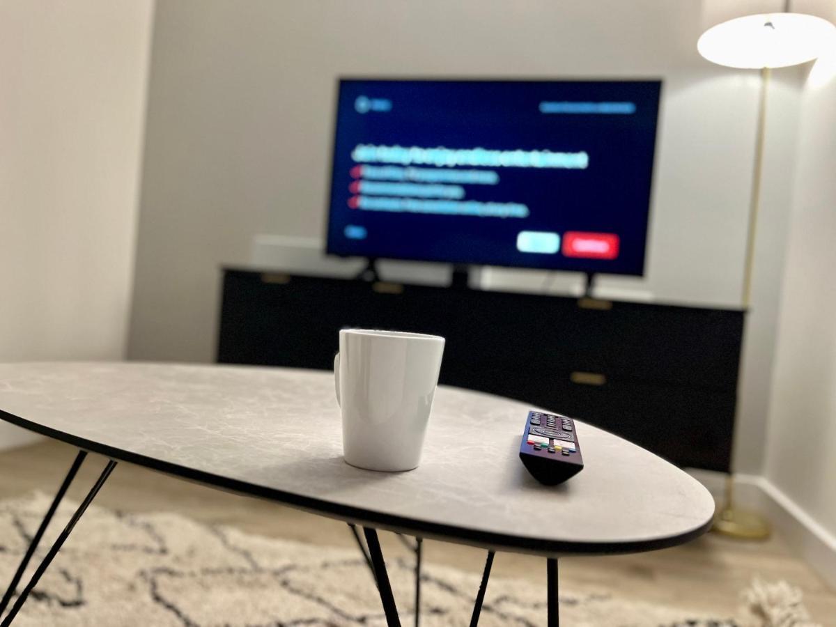 Brand New Modern 1 Bed Apartment Near Old Trafford Stadium マンチェスター エクステリア 写真