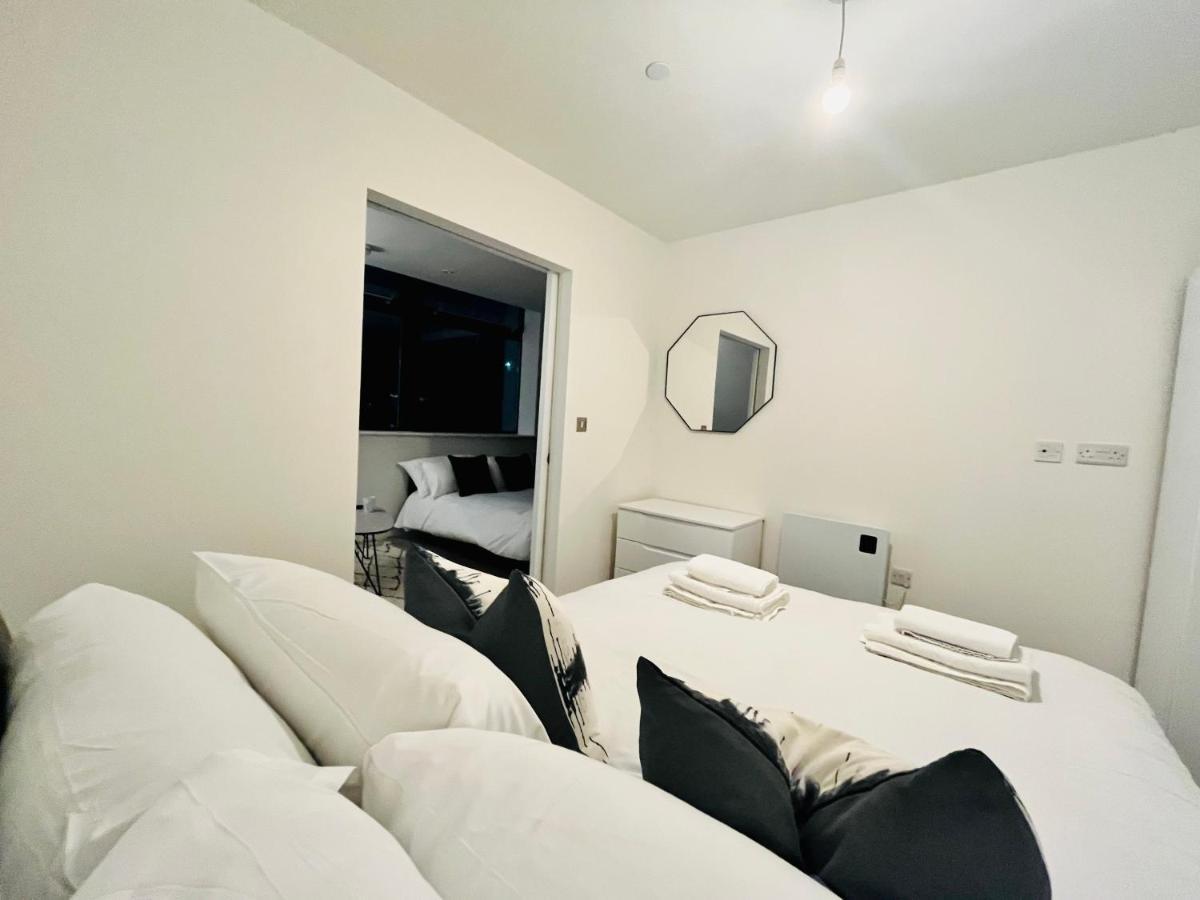 Brand New Modern 1 Bed Apartment Near Old Trafford Stadium マンチェスター エクステリア 写真