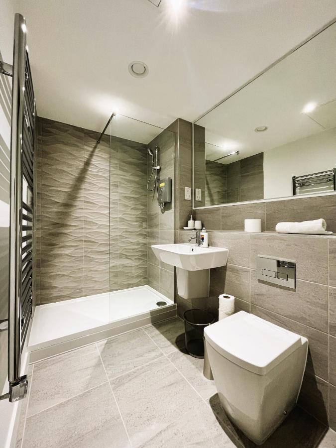 Brand New Modern 1 Bed Apartment Near Old Trafford Stadium マンチェスター エクステリア 写真