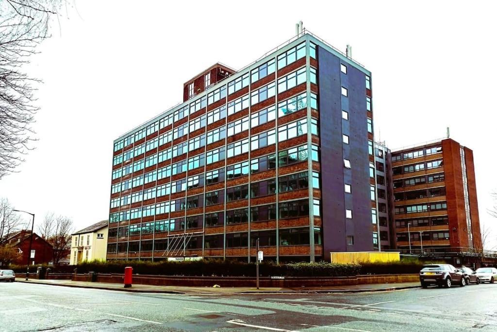 Brand New Modern 1 Bed Apartment Near Old Trafford Stadium マンチェスター エクステリア 写真
